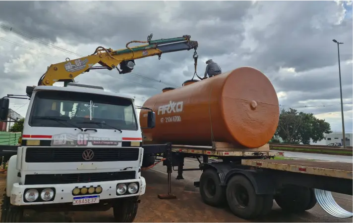 Operação de içamento e transporte da GF Munck
